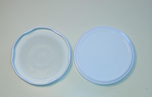 [TO77CBBLBC] [BOLSA X 50 ] Tapa 77mm Twist Off Metálica | con Botón | Blanco | Nacional